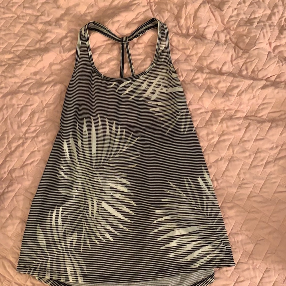 Black and white workout top